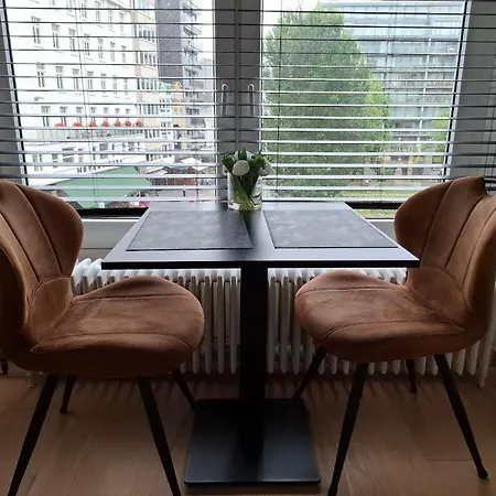 Apartment Comme Chez Soi: With Free Parking *