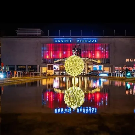 Lichtrijk En Comfortabel Hoekappartement Met Gratis Parking En Zeer Gelegen - Comme Chez Soi 아파트 *