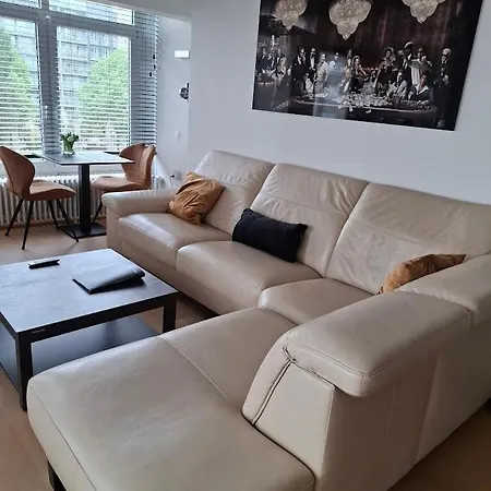 아파트 Lichtrijk En Comfortabel Hoekappartement Met Gratis Parking En Zeer Gelegen - Comme Chez Soi