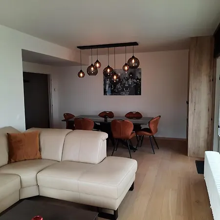 아파트 Lichtrijk En Comfortabel Hoekappartement Met Gratis Parking En Zeer Gelegen - Comme Chez Soi 오스텐드