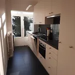 Daire Lichtrijk En Comfortabel Hoekappartement Met Gratis Parking En Zeer Gelegen - Comme Chez Soi *